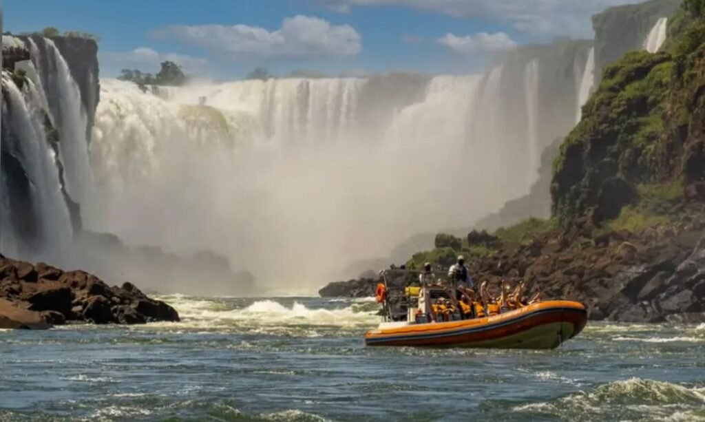 Acidente de barco nas Cataratas do Iguaçu mata turista holandês de 26 anos