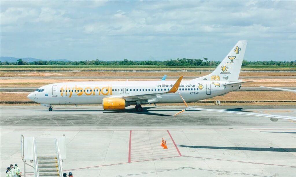 ANAC restringe venda de passagens da Flybondi no Brasil após série de cancelamentos