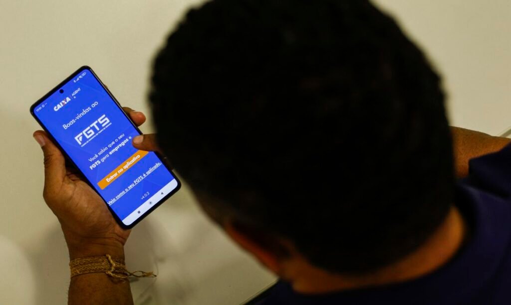 FGTS distribui R$ 13 bilhões em lucros: saiba quem recebe e como consultar