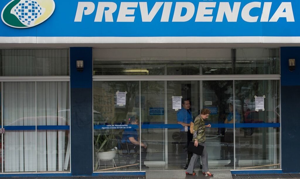 Governo paga R$ 547 milhões a beneficiários do INSS por descontos indevidos