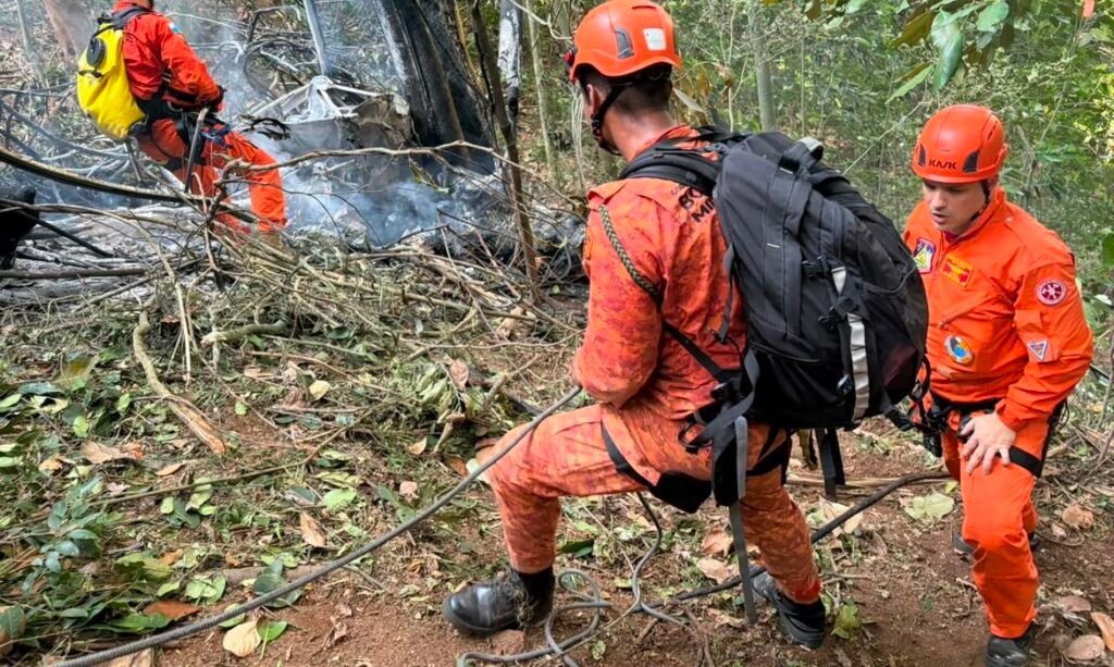 Acidente com helicóptero na Vista Chinesa deixa quatro mortos no Rio de Janeiro