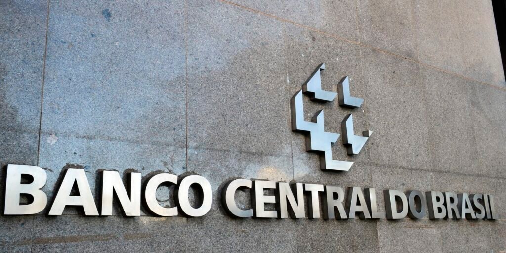 Banco Central determina liquidação do Grupo Simpala por irregularidades e riscos a credores