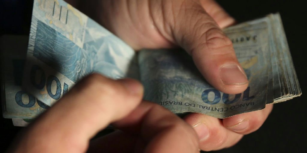 Dívida Pública Federal avança em julho e ultrapassa R$ 9,2 trilhões impulsionada por juros