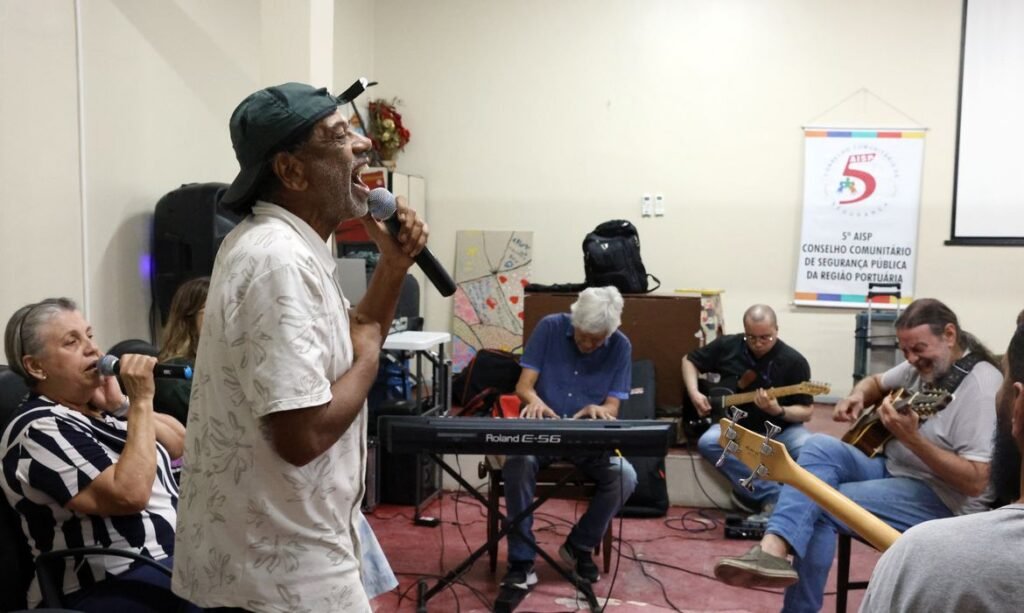Harmonia Enlouquece, grupo de pacientes do CPRJ, celebra 25 anos com 'o Quinto dos Infernos'