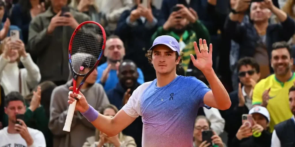 João Fonseca desiste do Masters de Cincinnati após sentir lesão abdominal