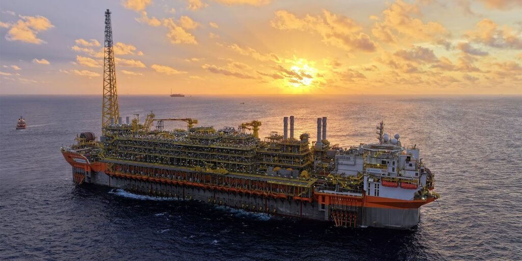 Petrobras impulsiona pré-sal com FPSO Alexandre de Gusmão em produção máxima