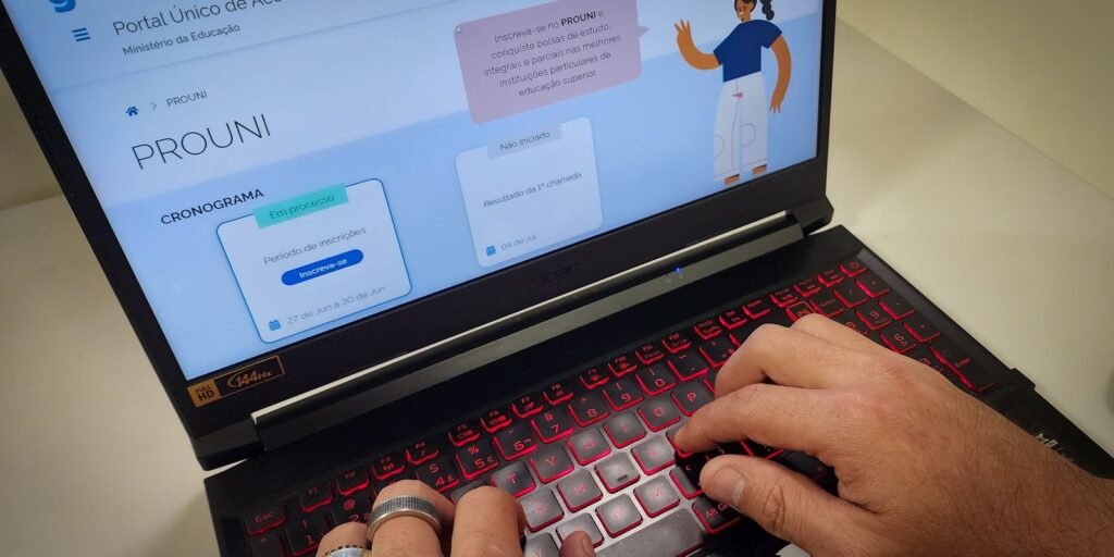 Prazo para comprovação de dados da segunda chamada do Prouni termina nesta sexta-feira