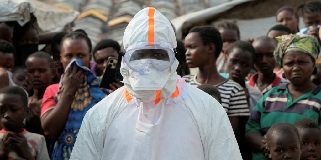 República Democrática do Congo enfrenta o surto de ebola mais letal de sua história, com 2.325 mortes