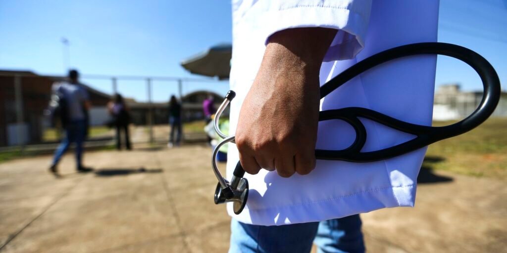 Superior Tribunal de Justiça reafirma medidas contra cursos de medicina com notas baixas no Enamed