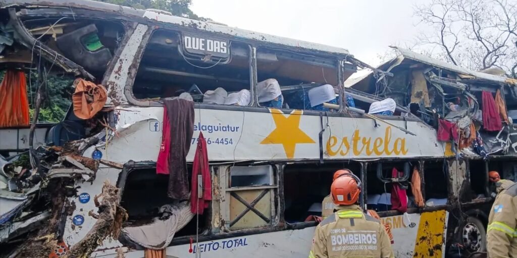 Tragédia em Petrópolis: ANTT aponta que ônibus operava sem licença para viagens interestaduais
