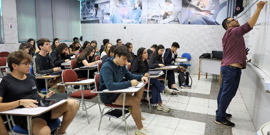 Adesão à Prova Nacional Docente 2026 cresce e alcança mais de 2 mil municípios e 23 estados