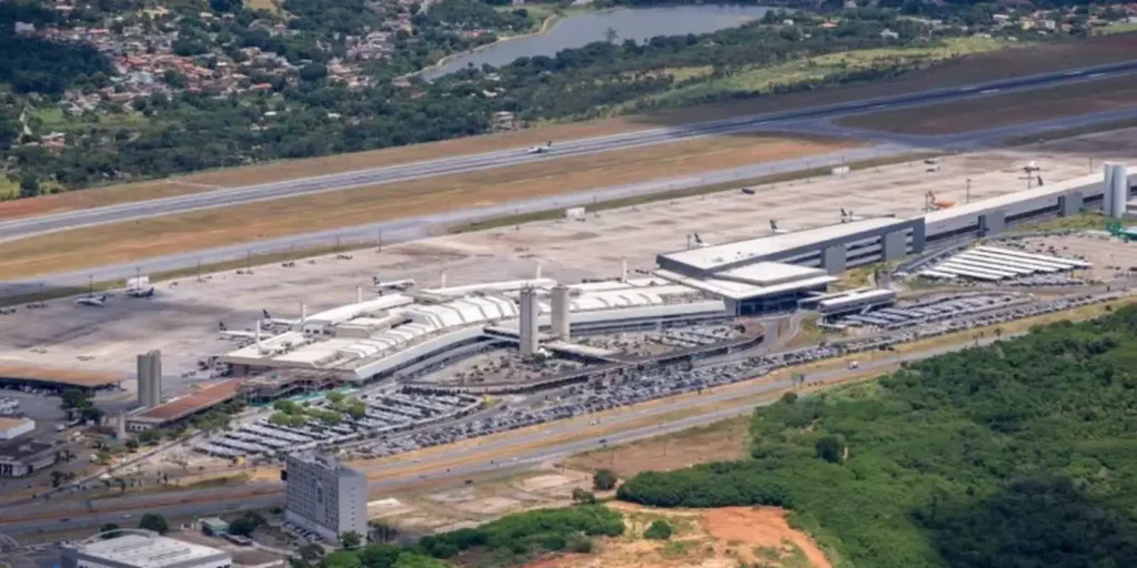 Aeroporto de Confins reabre pista e normaliza operações após interdição