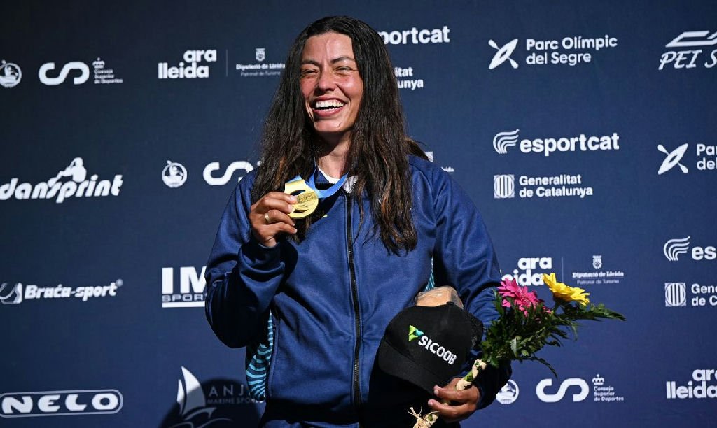 Ana Sátila conquista o ouro na Copa do Mundo de canoagem e soma pontos rumo a Los Angeles 2028