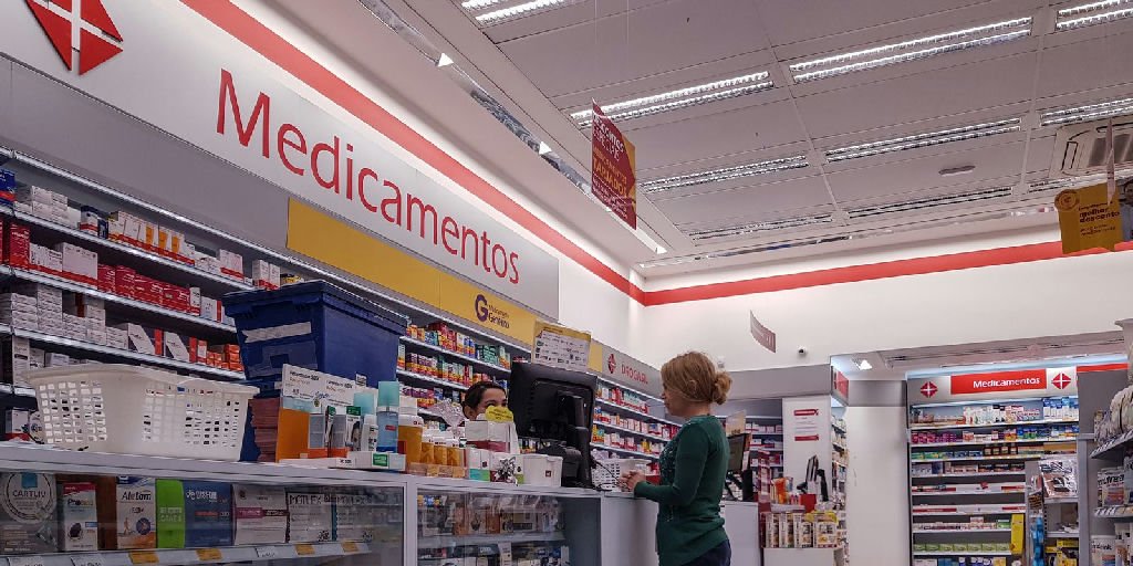 Anvisa avança na digitalização e controle de receitas médicas no Brasil
