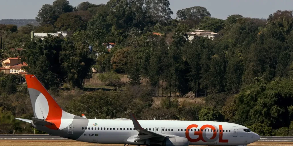 Avião da GOL realiza pouso de emergência em Goiânia por falha técnica