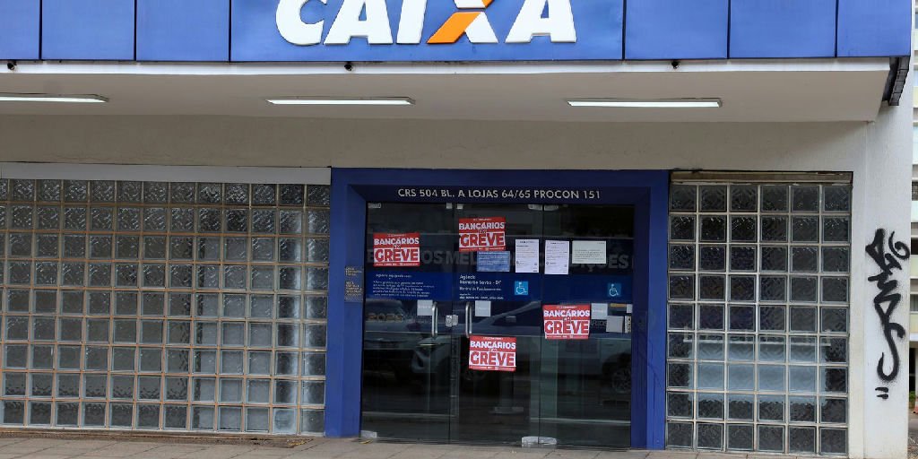 Funcionários da Caixa Econômica Federal mantêm greve após rejeitar nova proposta