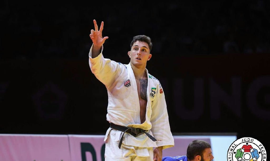Guilherme Schimidt conquista ouro no Grand Slam de Budapeste e projeta Mundial