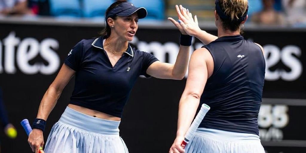 Luisa Stefani avança com autoridade na estreia das duplas no US Open