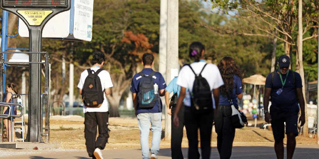 Percepção de saúde do brasileiro diverge da realidade clínica e preocupa especialistas