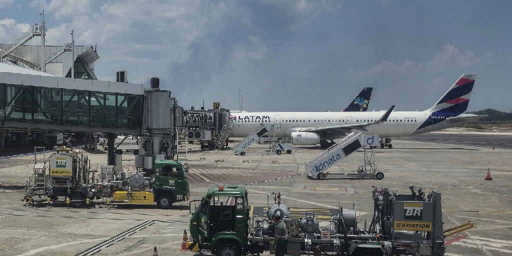 Petrobras eleva preço do querosene de aviação em 13,9% após tensões globais