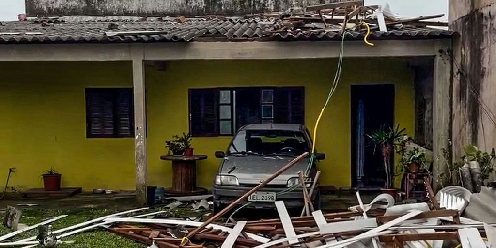 Rio Grande do Sul enfrenta devastação após temporal com quatro desaparecidos