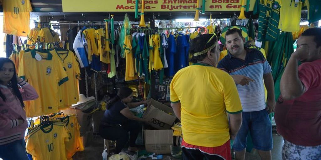 Varejo brasileiro sente 'ressaca' da Copa e vendas recuam 0,8% em julho