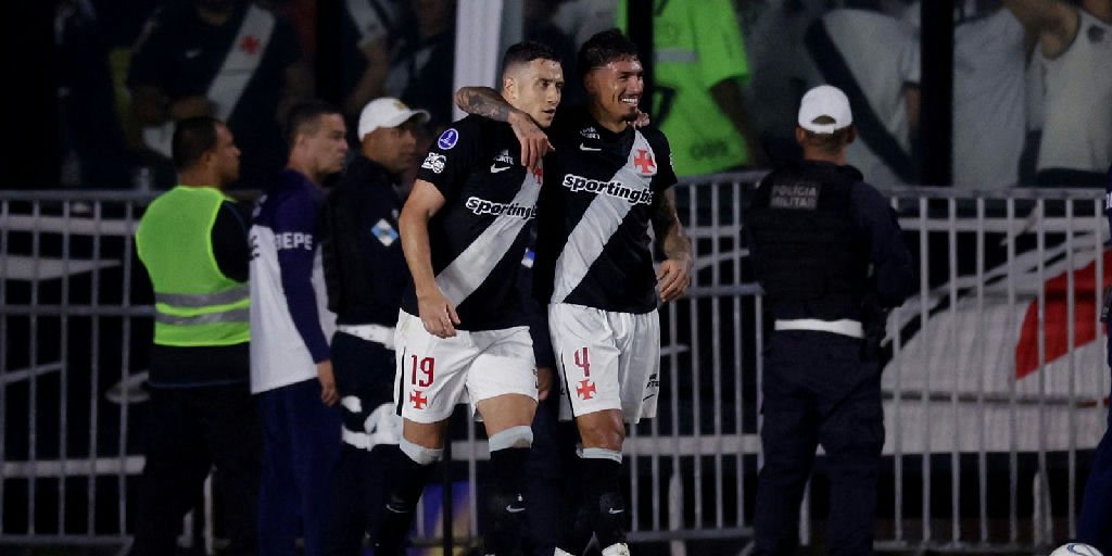 Vasco avança na Sul-americana e mantém sonho de final brasileira