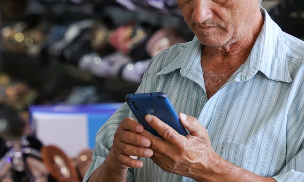 Anatel exige biometria facial em linhas de celular a partir de 2027 contra fraudes