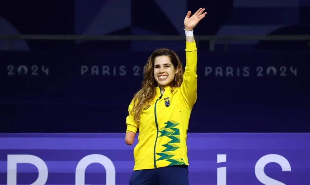 Brasil brilha no Grand Prix de parataekwondo em Paris e conquista seis pódios
