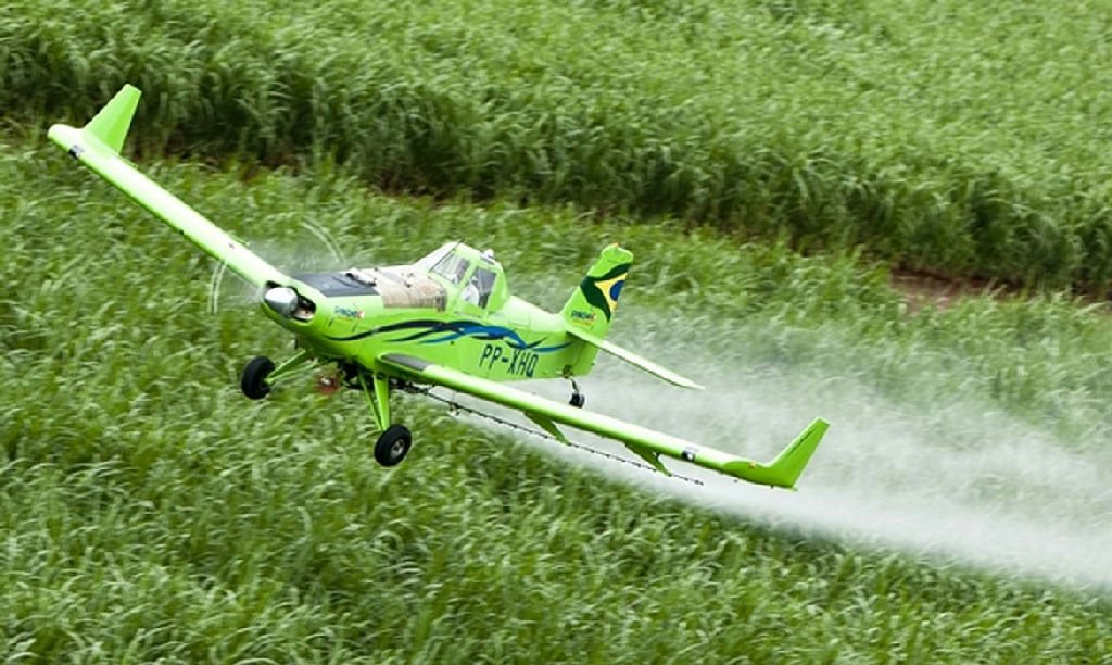 Brasil figura como segundo maior importador de pesticidas proibidos na UE, aponta relatório