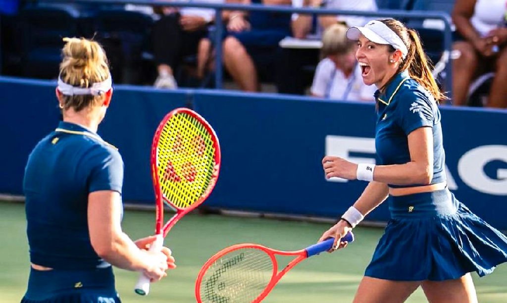 Luisa Stefani e parceira triunfam na estreia do WTA de Wuhan em busca da liderança