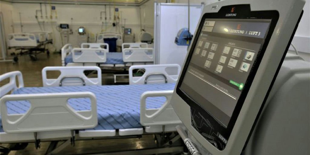 Reino Unido inova com monitoramento contínuo para dispositivos médicos de inteligência artificial