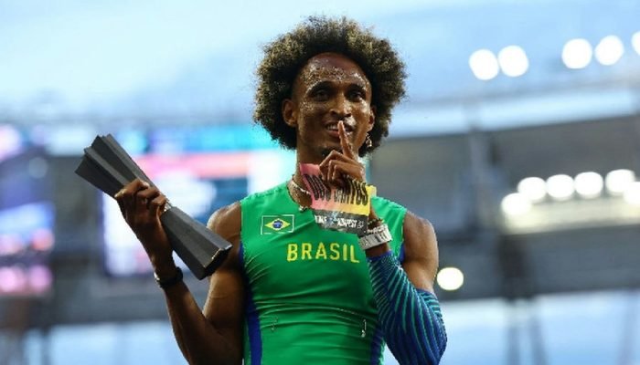 Alison dos Santos conquista o Mundial de Atletismo Ultimate 2026 e reafirma hegemonia