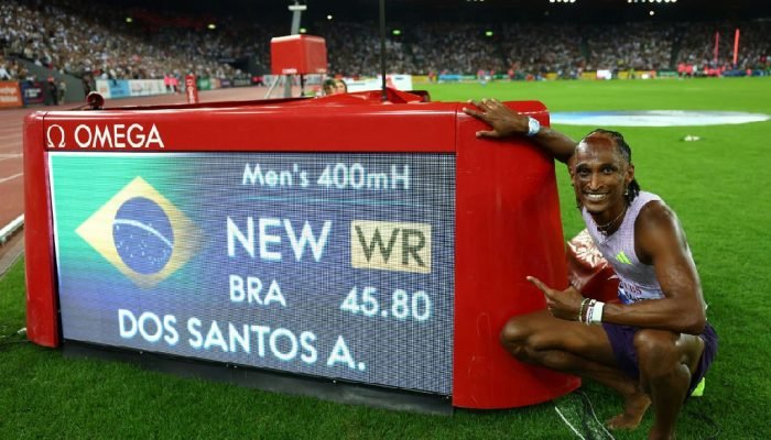 Alison dos Santos supera marca de Warholm e estabelece novo recorde mundial nos 400m com barreiras