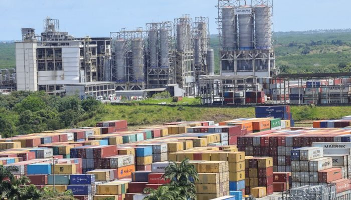 Amcham alerta contra retaliação comercial e defende diálogo com os EUA