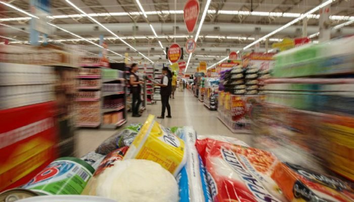 Aumento de 15% no Bolsa Família busca combater inflação e garantir segurança alimentar