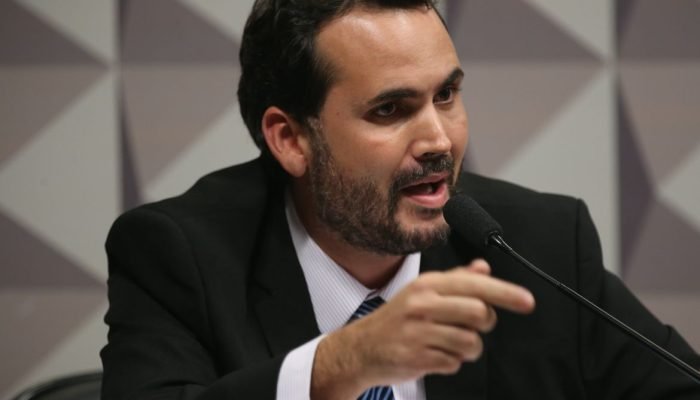 Aumento do petróleo não reverte decisão: governo mantém subsídios, mas descarta benefício extra ao diesel