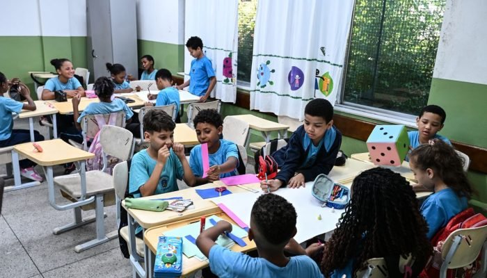 Ensino integral se destaca no Ideb 2025 e impulsiona desempenho de alunos vulneráveis