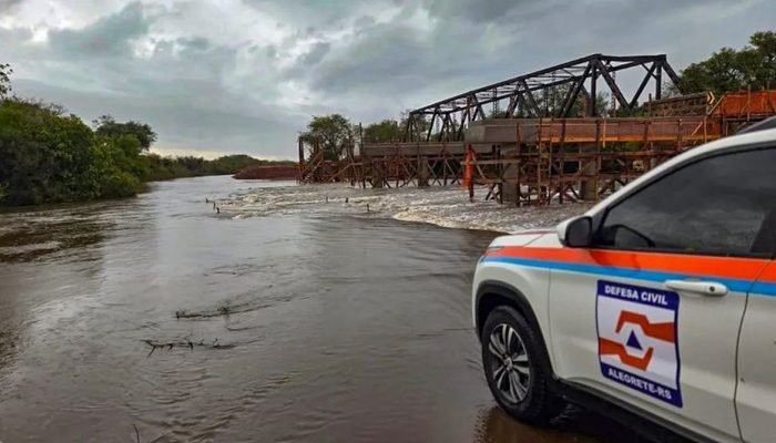 Estado do Rio Grande do Sul enfrenta cenário de devastação com mais de 200 cidades atingidas por fortes chuvas