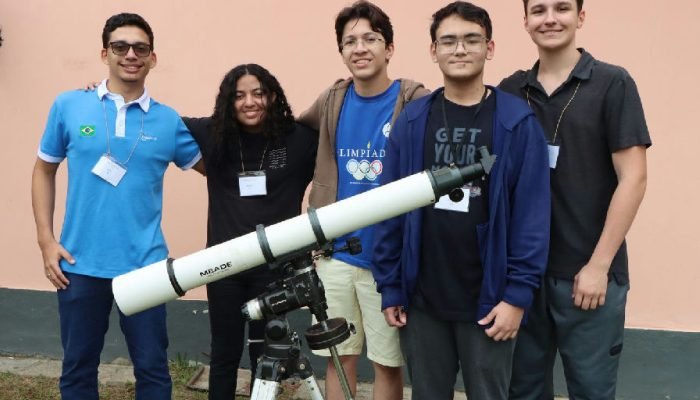 Estudantes brasileiros viajam ao Vietnã para a Olimpíada Internacional de Astronomia