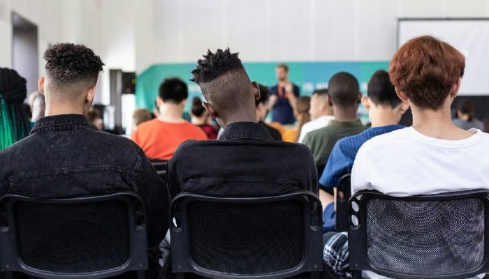 Feira de intercâmbio em São Paulo abre portas para estudos no exterior e bolsas esportivas