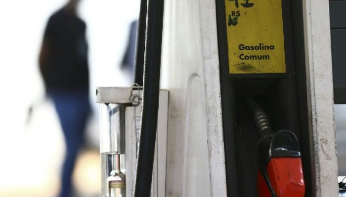 Governo reforça fiscalização e aplica multas pesadas para conter alta dos combustíveis