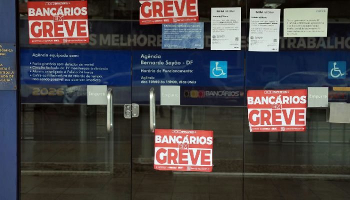Greve nacional da Caixa persiste após bancários recusarem proposta por Saúde Caixa