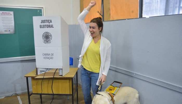 Eleições 2026: Brasil se aproxima de 2 milhões de eleitores com deficiência em pleito histórico