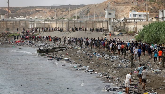 Imigração em Ceuta: ONG responsabiliza Estado marroquino por êxodo e mortes