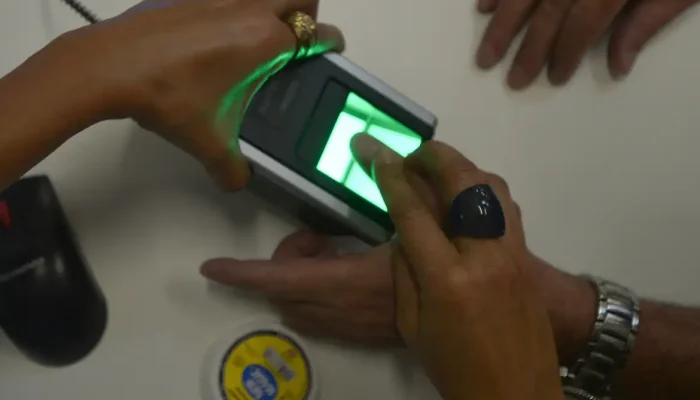 INSS emite alerta urgente sobre falsas mensagens de bloqueio por biometria