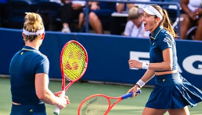 Luisa Stefani e parceira triunfam na estreia do WTA de Wuhan em busca da liderança