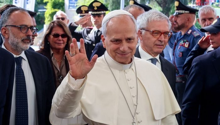 Médicos descartam nova terapia contra câncer para o papa Leão XIV após cirurgia de tumor