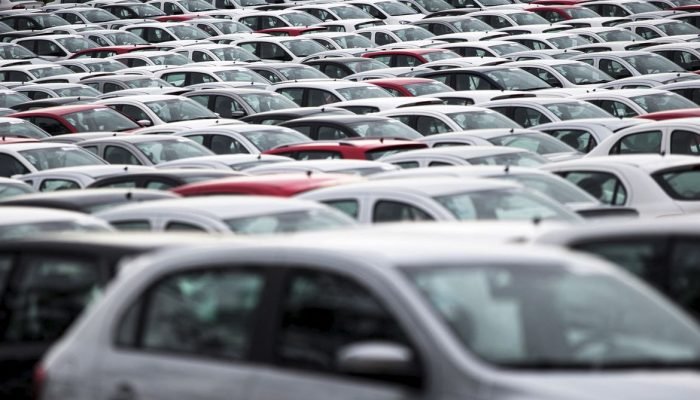 Mercado automotivo brasileiro registra alta de 10% nos emplacamentos de veículos em julho