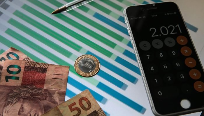 Mercado corta Selic 2026 pela 1ª vez desde março